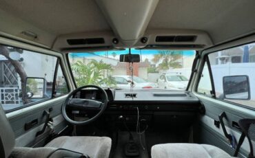 Volkswagen-Vanagon-1988-White-1