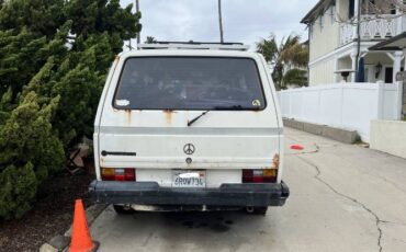 Volkswagen-Vanagon-1988-White