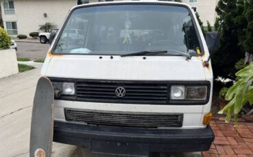 Volkswagen-Vanagon-1988-White-4