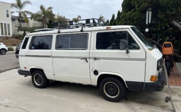 Volkswagen-Vanagon-1988-White-5
