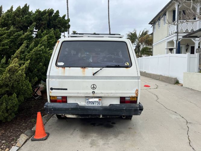 Volkswagen-Vanagon-1988-White