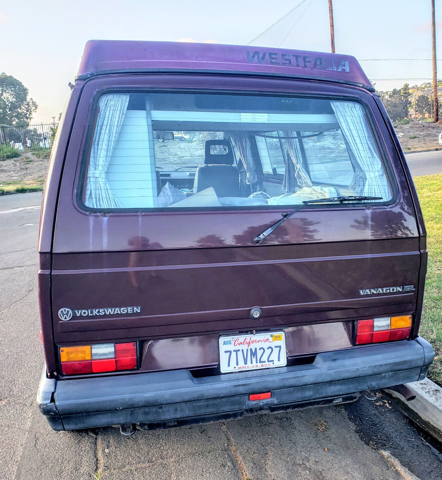 Volkswagen-Vanagon-1990-11