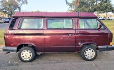 Volkswagen-Vanagon-1990-12
