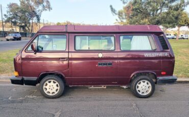 Volkswagen-Vanagon-1990-14