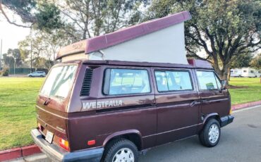 Volkswagen-Vanagon-1990-16