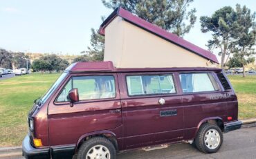 Volkswagen-Vanagon-1990-17