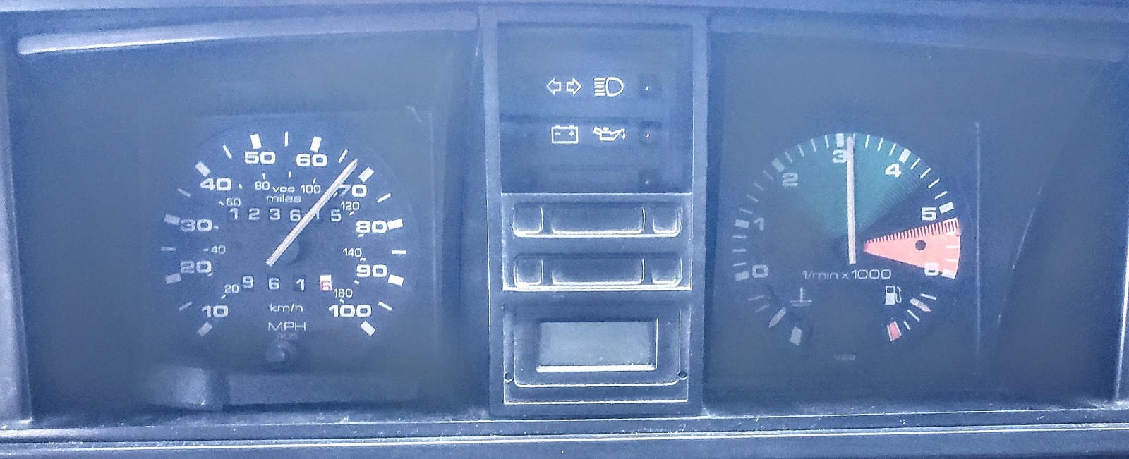 Volkswagen-Vanagon-1990-36