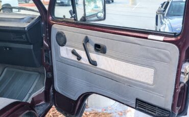 Volkswagen-Vanagon-1990-39