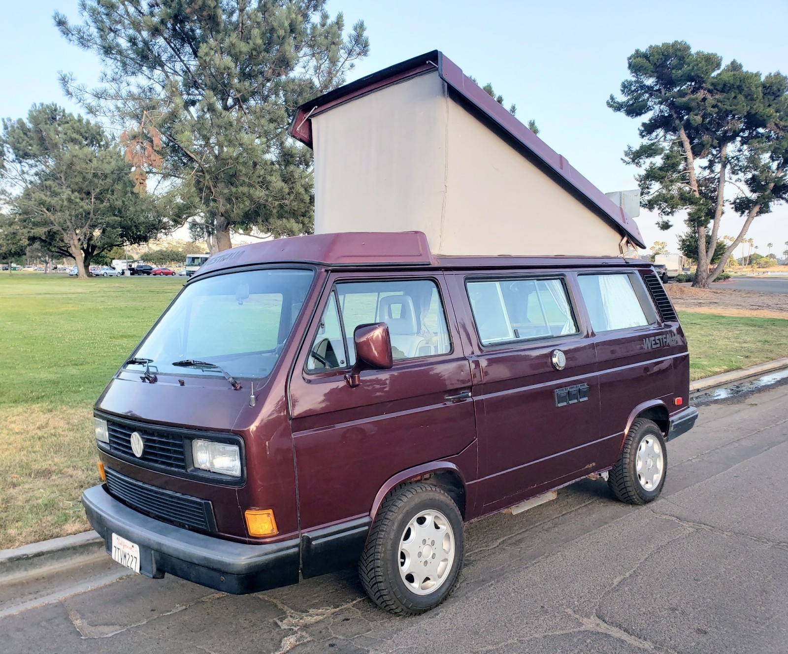 Volkswagen-Vanagon-1990-9