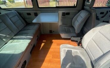 Volkswagen-Vanagon-1990-Black-4