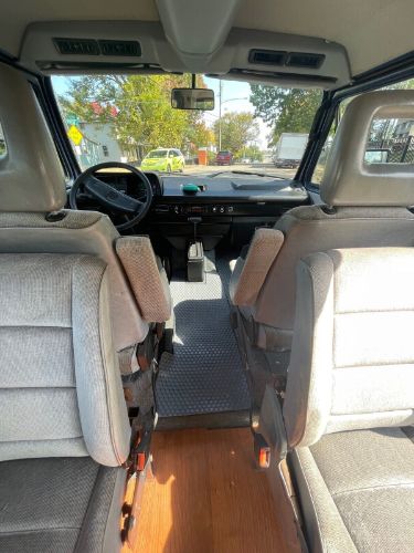 Volkswagen-Vanagon-1990-Black-6