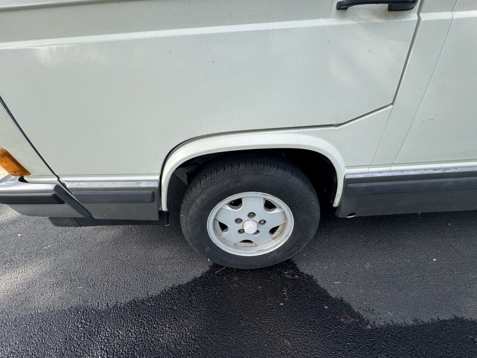 Volkswagen-Vanagon-1991-10