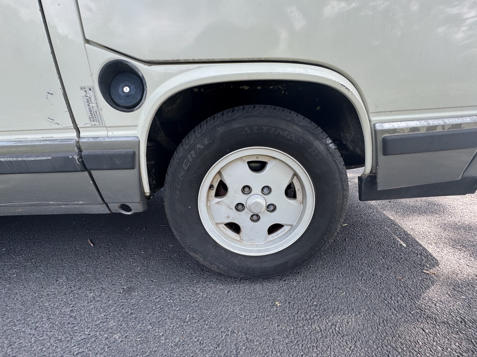 Volkswagen-Vanagon-1991-11