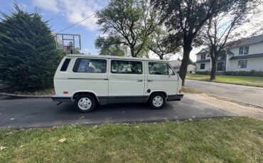 Volkswagen-Vanagon-1991-12