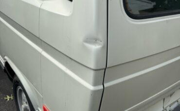 Volkswagen-Vanagon-1991-13