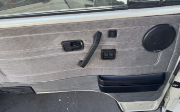Volkswagen-Vanagon-1991-20