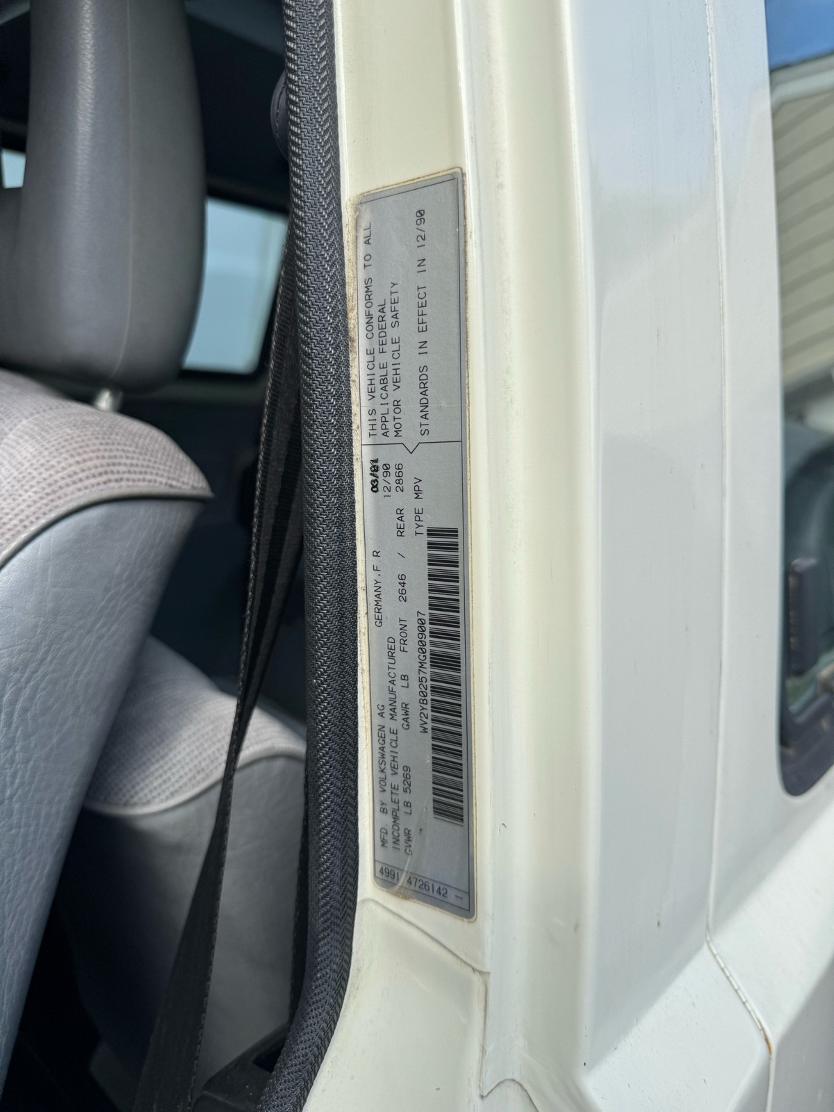 Volkswagen-Vanagon-1991-22