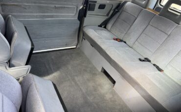 Volkswagen-Vanagon-1991-24