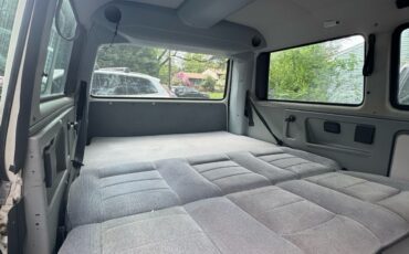 Volkswagen-Vanagon-1991-27