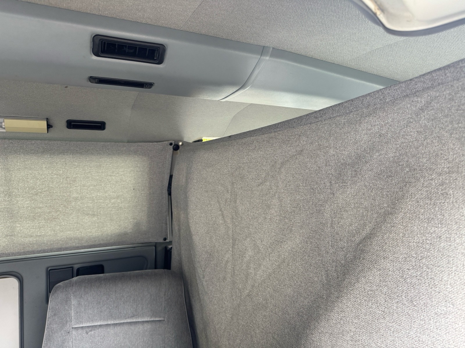 Volkswagen-Vanagon-1991-29