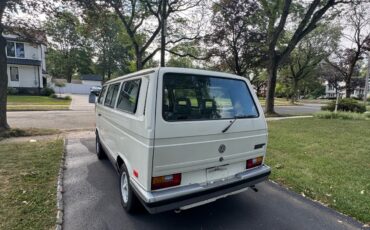Volkswagen-Vanagon-1991-3