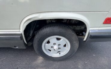 Volkswagen-Vanagon-1991-8