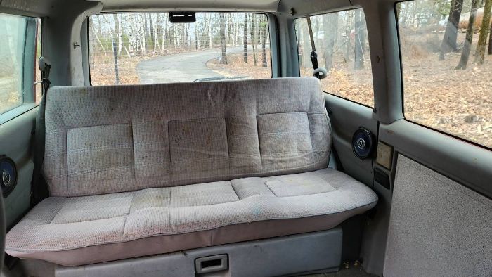 Volkswagen-Vanagon-1993-Red-20