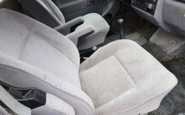 Volkswagen-Vanagon-1993-Red-5
