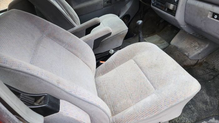 Volkswagen-Vanagon-1993-Red-5