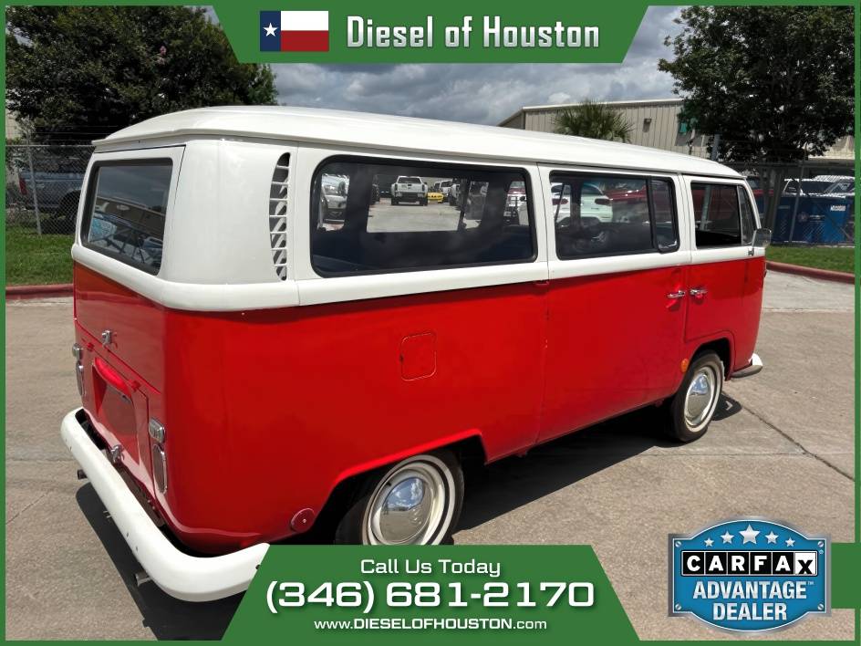 Volkswagen-Vanagon-custom-4spd-1968-2