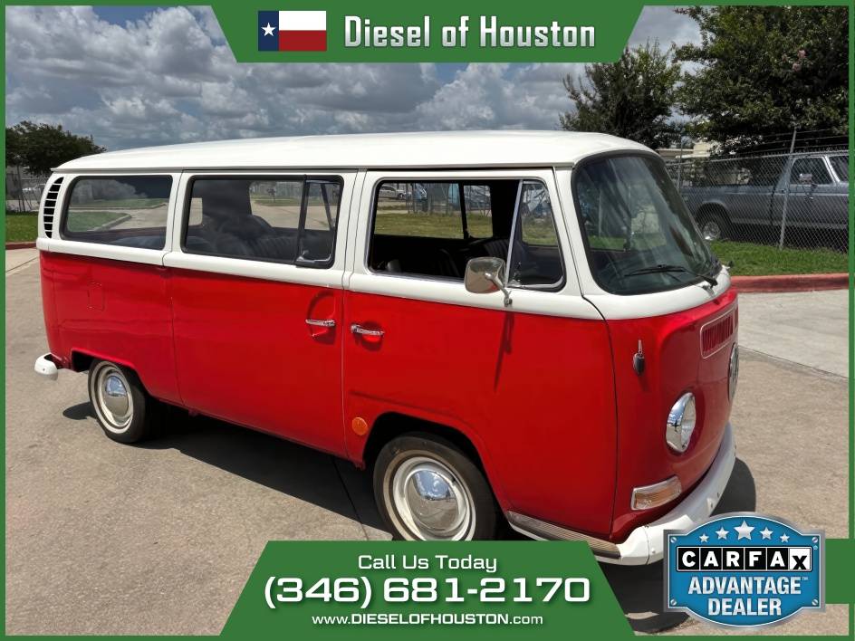 Volkswagen-Vanagon-custom-4spd-1968-3