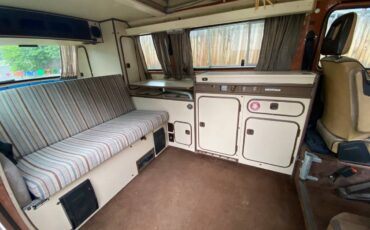 Volkswagen-Vanagon-westfalia-1984-brown-1