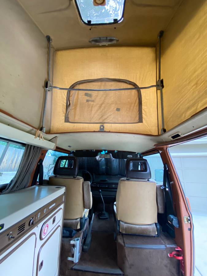 Volkswagen-Vanagon-westfalia-1984-brown-10