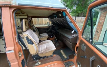 Volkswagen-Vanagon-westfalia-1984-brown-4