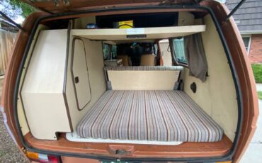 Volkswagen-Vanagon-westfalia-1984-brown-8