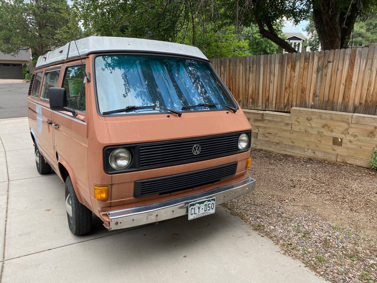 Volkswagen-Vanagon-westfalia-1984-brown