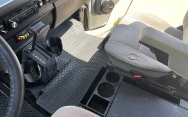 Volkswagen-Vanagon-westfalia-1990-white-15
