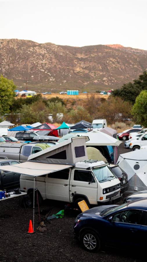 Volkswagen-Vanagon-westfalia-1990-white-3