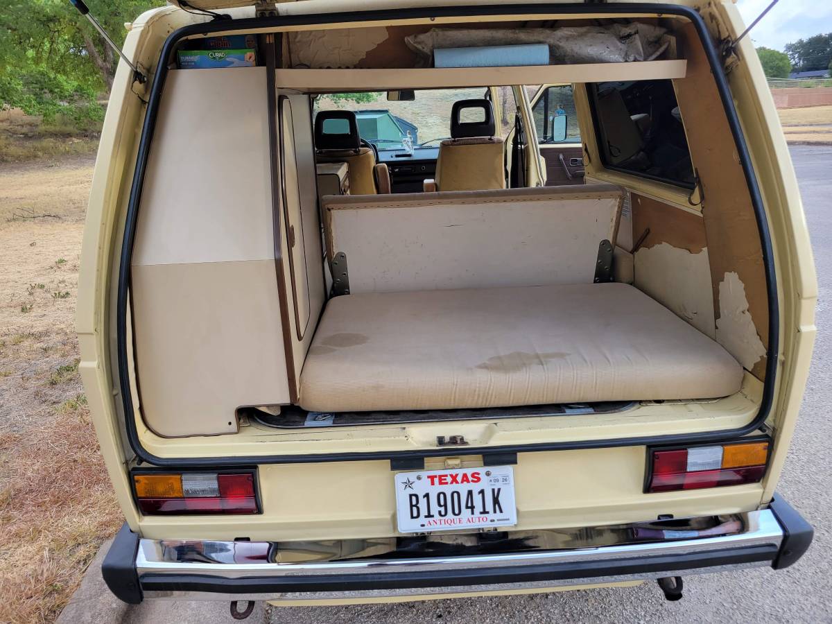 Volkswagen-Vanagon-westfalia-diesel-1982-16