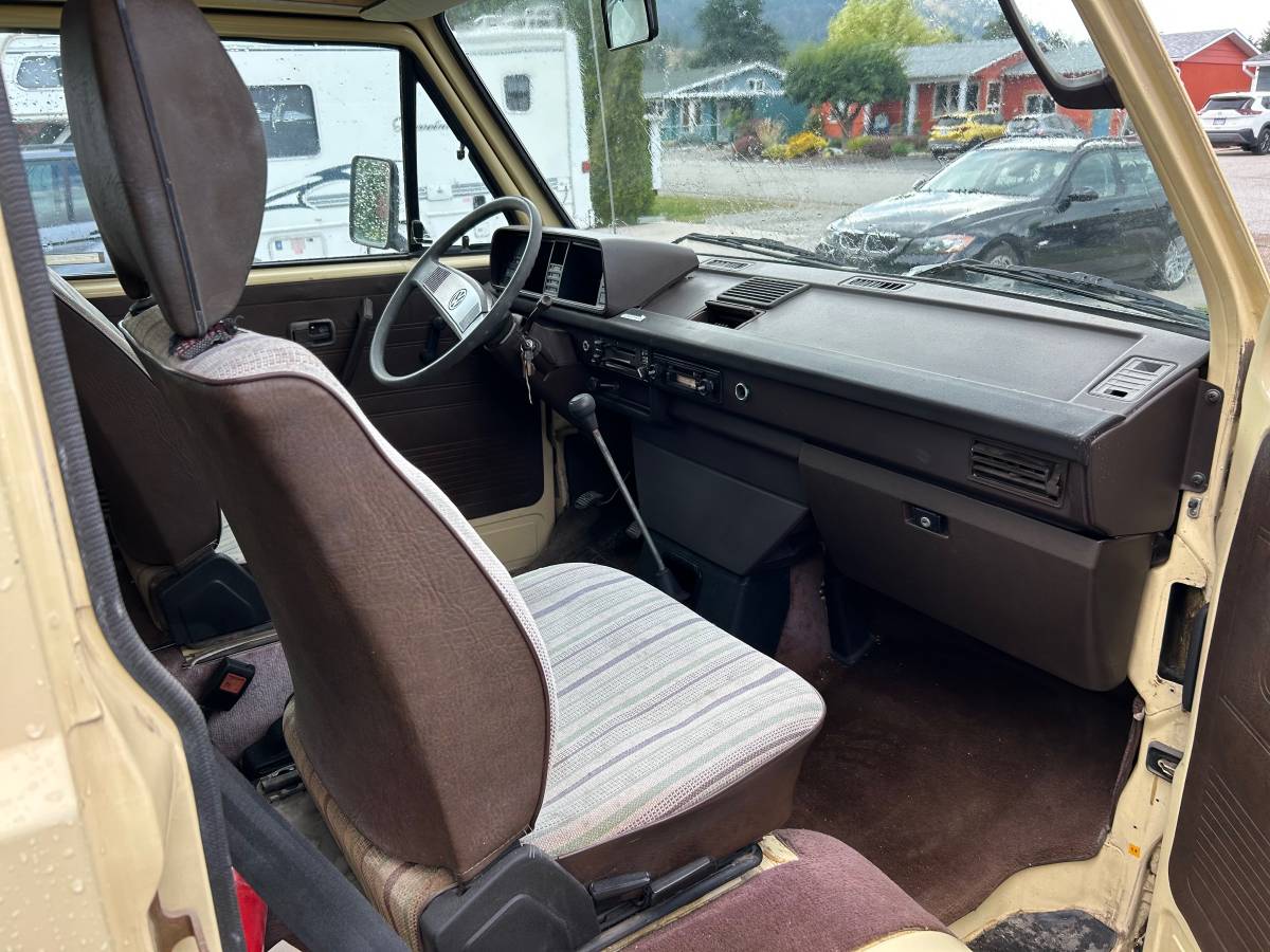 Volkswagen-Vanagon-westfalia-diesel-1982-4
