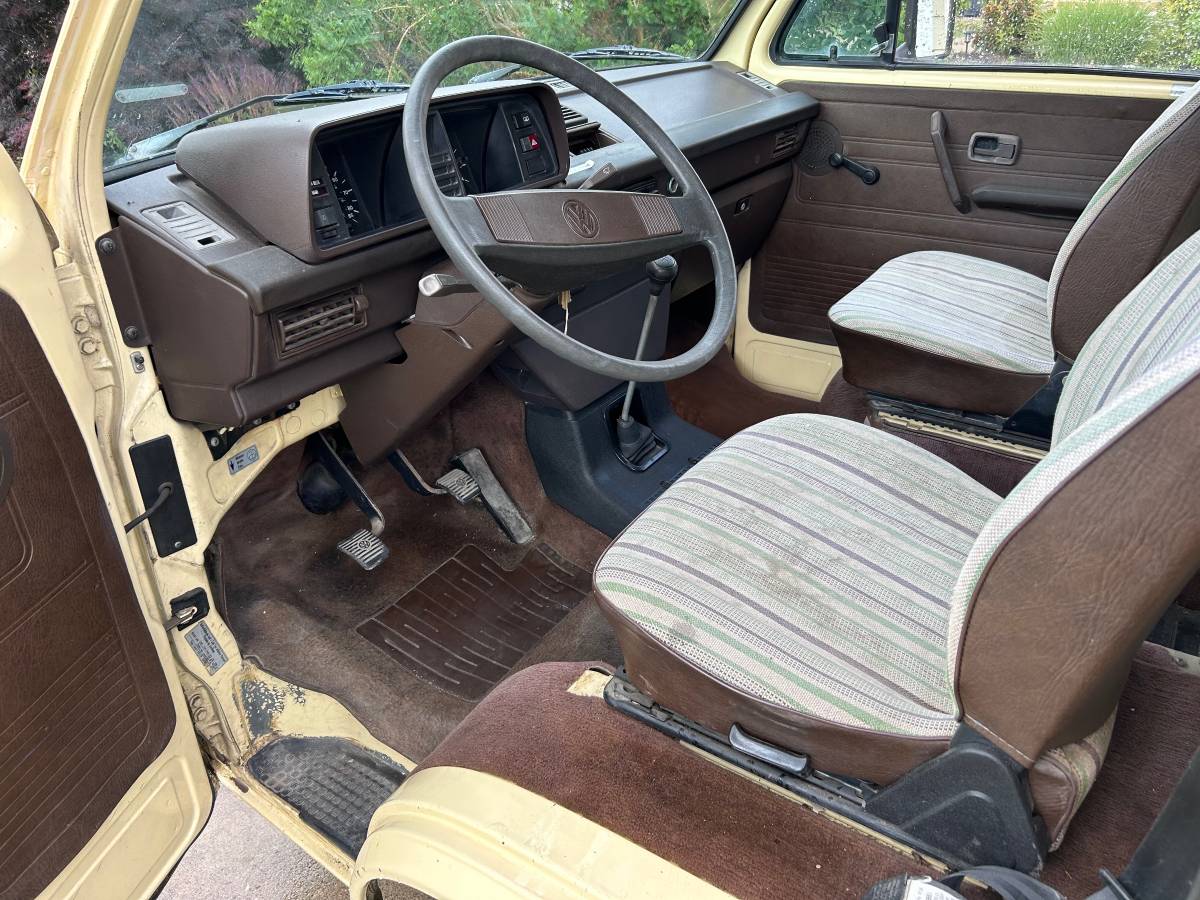 Volkswagen-Vanagon-westfalia-diesel-1982-5