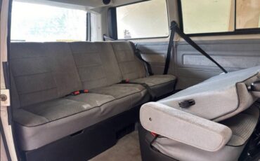 Volkswagen-Vanagon-westfalia-eurovan-1990-white-5