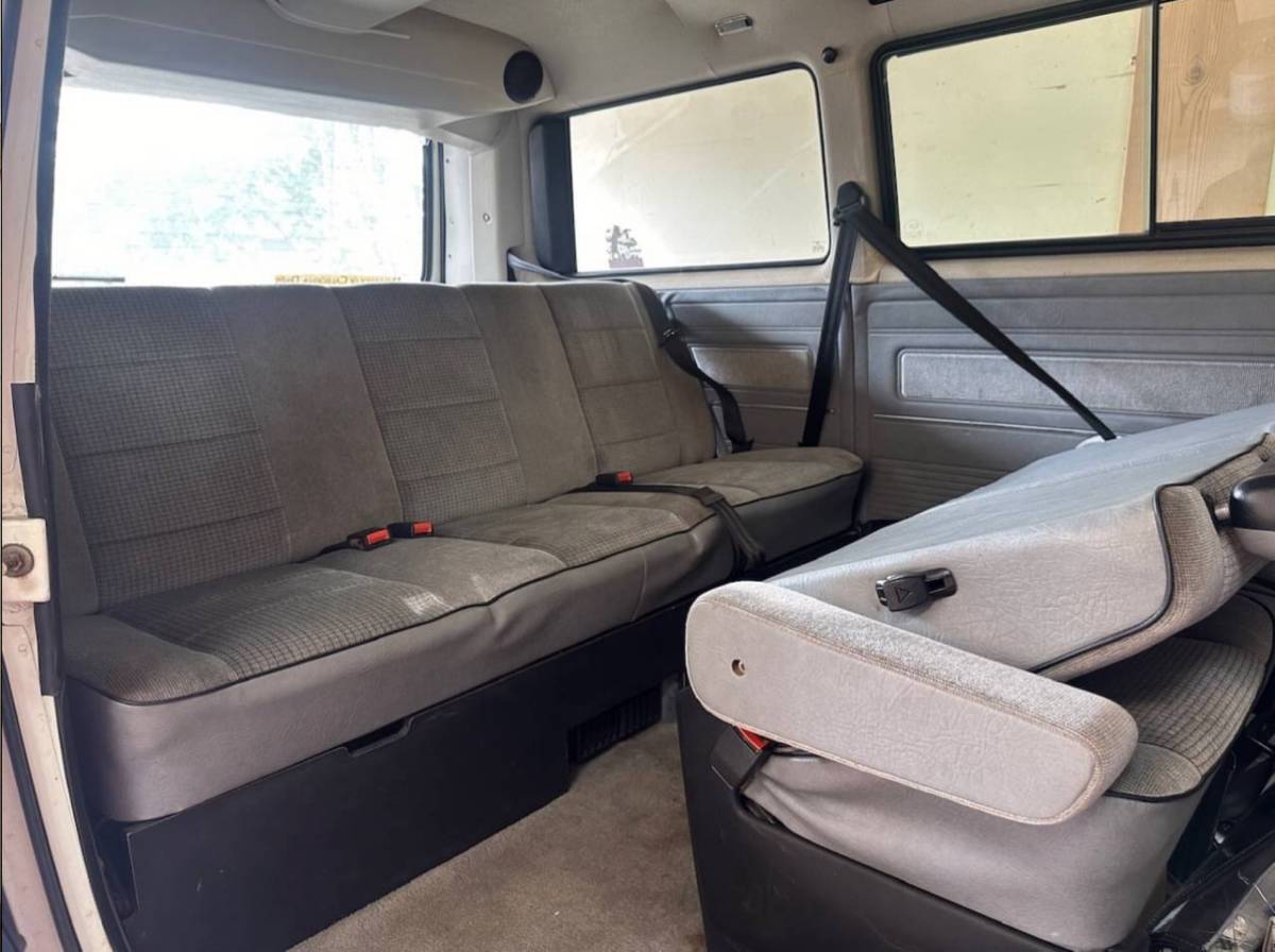 Volkswagen-Vanagon-westfalia-eurovan-1990-white-5