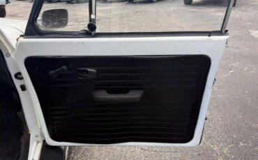 Volkswagen-Volkswagen-convertibl-1979-white-16