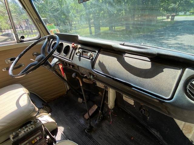 Volkswagen-Vw-1969-14