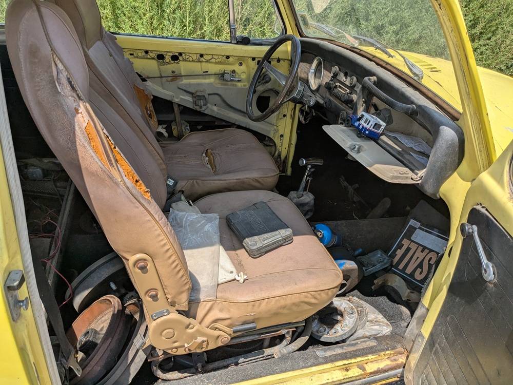 Volkswagen-Vw-beetle-baja-1969-yellow-9