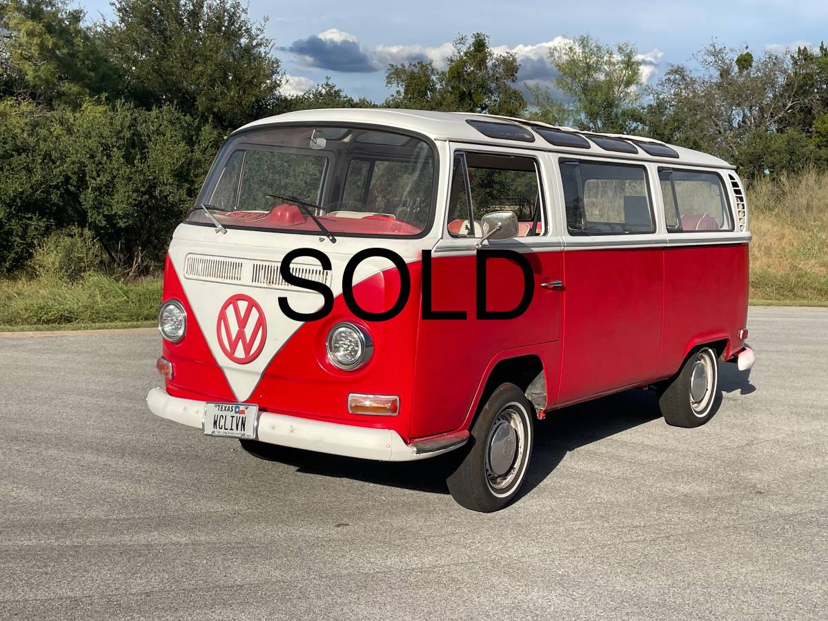 Volkswagen-Vw-bus-1971-red