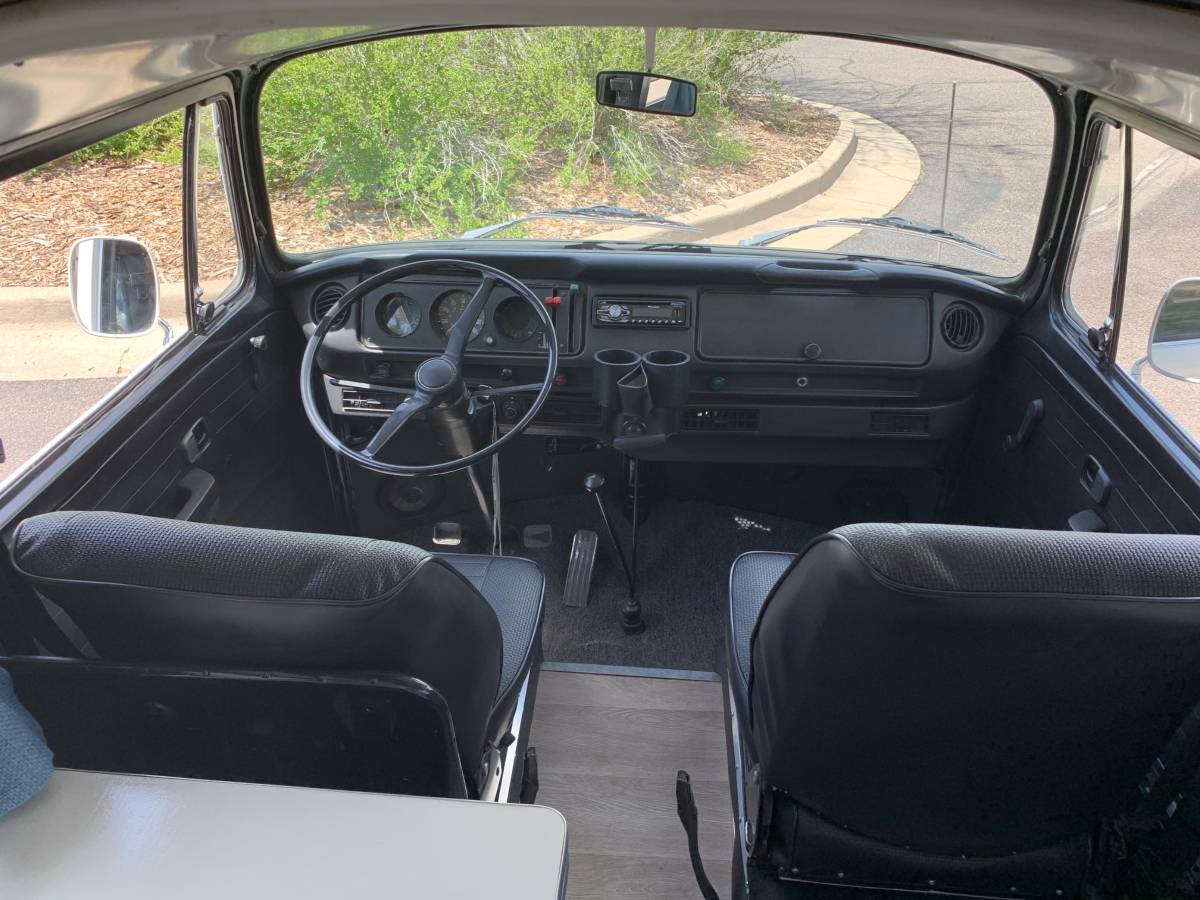 Volkswagen-Vw-camper-1977-1