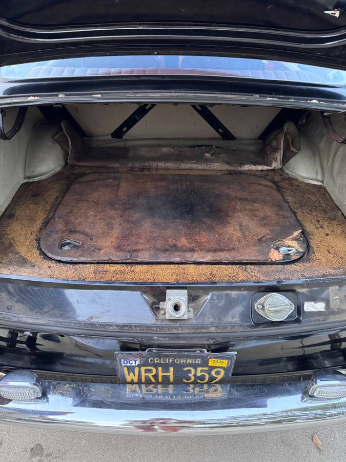 Volkswagen-Vw-fastback-1967-black-7