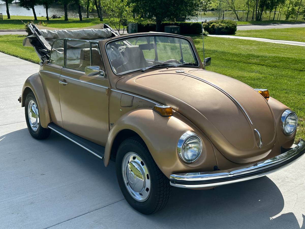 Volkswagen-Vw-super-beetle-convertible-1971-6